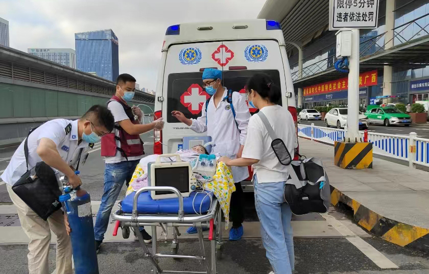 石泉县救护车出租公司